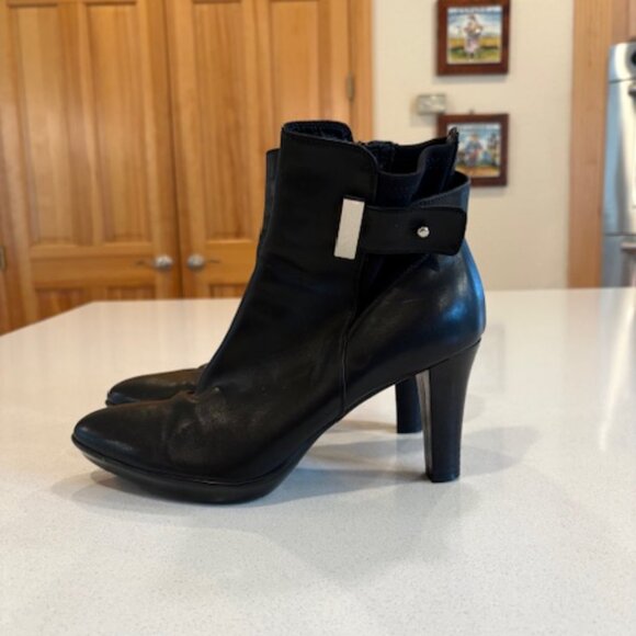 Aquatalia Waterproof Kate Middleton Rouge Royal Leather Boots, Size 9 - Picture 4 of 9